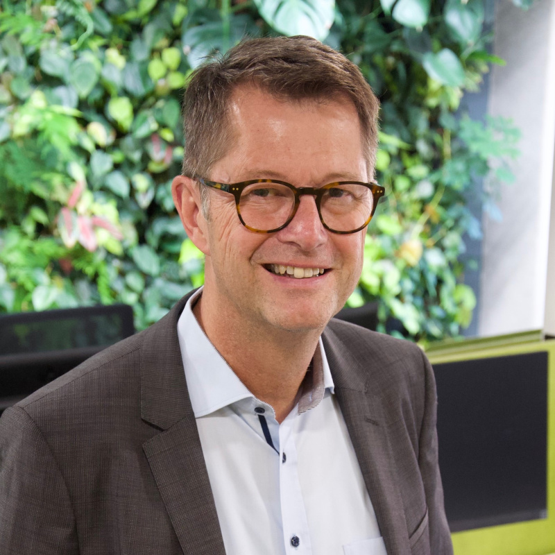 Thumbnail 2023 Stefan Ferber Quadrat