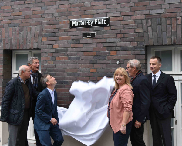 2017_10_25_Einw-Muuter-Ey-Platz (17a)-01.jpg