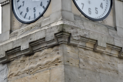 Historische Pegeluhr wieder in Betrieb