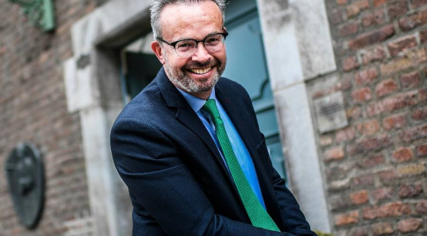 W900 H498 X560 Y599 Rp Maxhaus 4426 Bb44e1136f41a7b0